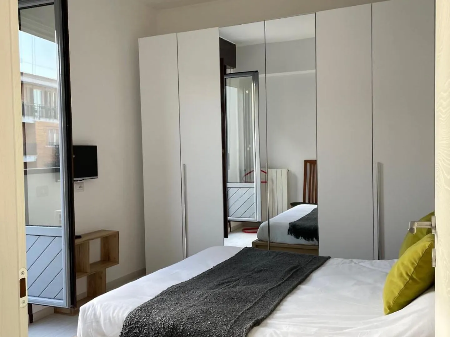 Milano Studio B